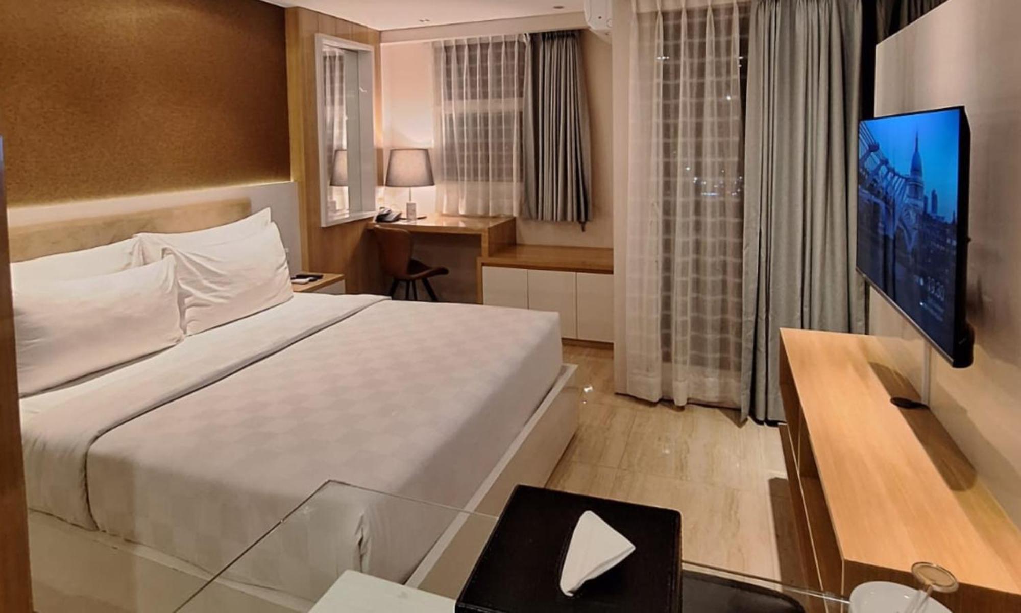 Swiss-Belcourt Serpong Buitenkant foto