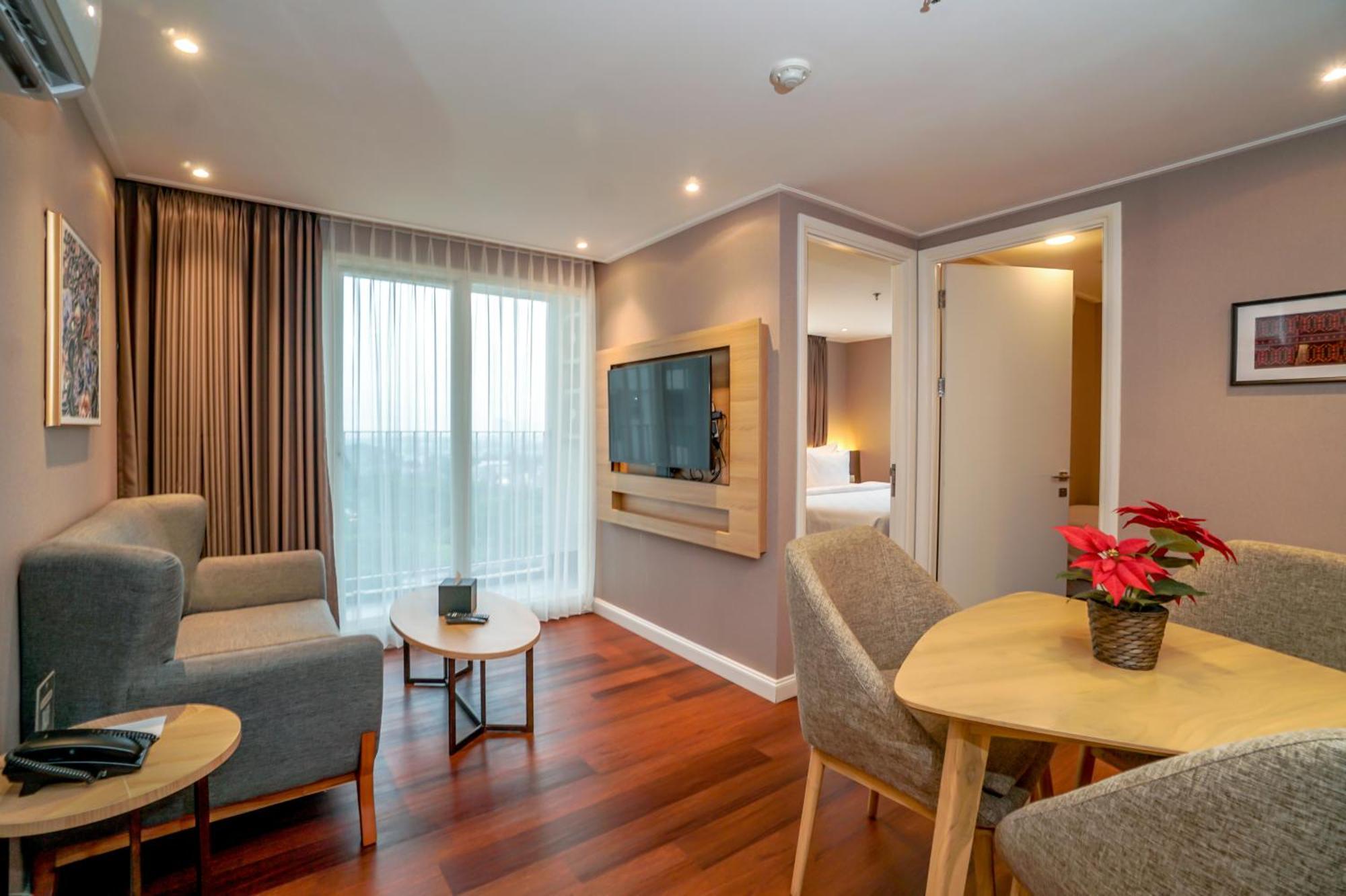 Swiss-Belcourt Serpong Buitenkant foto